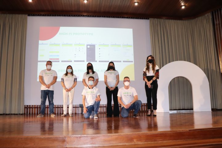 Alunos e docente da ESTeSC vencem 1ª fase do concurso Link Me Up