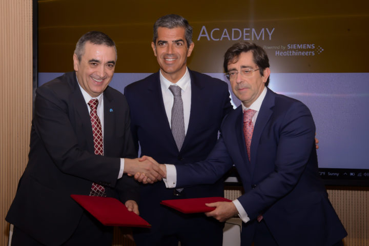 Protocolo com o Oman International Hospital