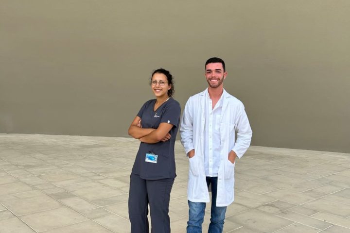 Diplomados ESTeSC-IPC em estágio no Oman International Hospital
