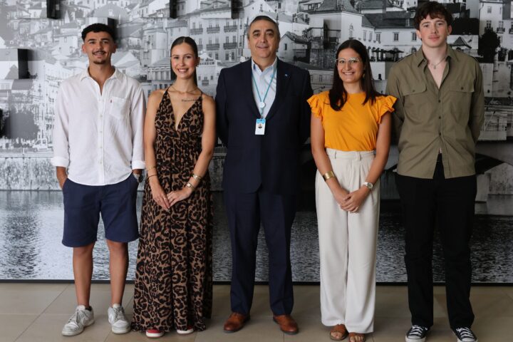 Pelo terceiro ano consecutivo recém-diplomados da ESTeSC-IPC realizam mobilidade profissional no Oman International Hospital