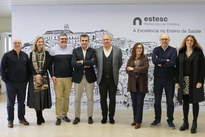 ESTeSC-IPC acreditada como Entidade Formadora em Suporte Básico de Vida com Desfibrilhação Automática Externa